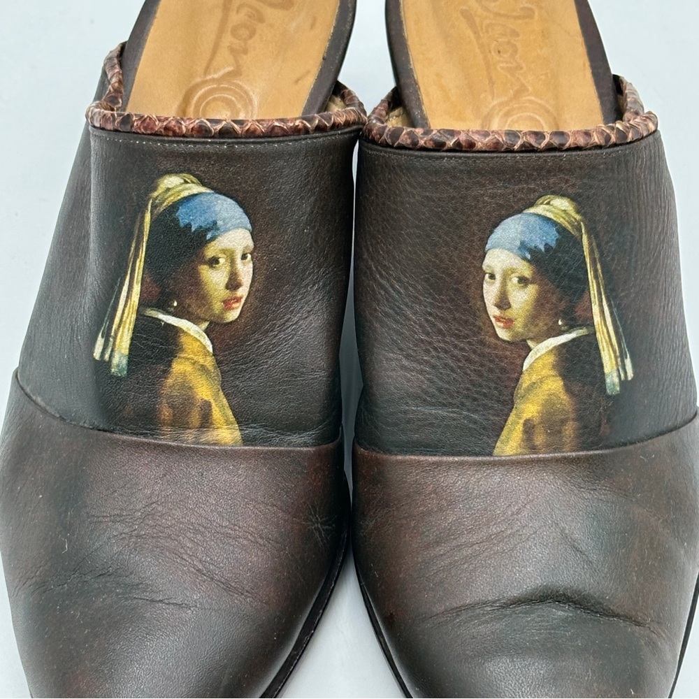 Icon Leather Mules. Size 7.5 - Picture 10 of 11